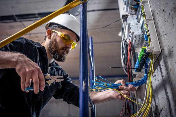 Best Electrical Troubleshooting Services  in Olmsted Falls, OH